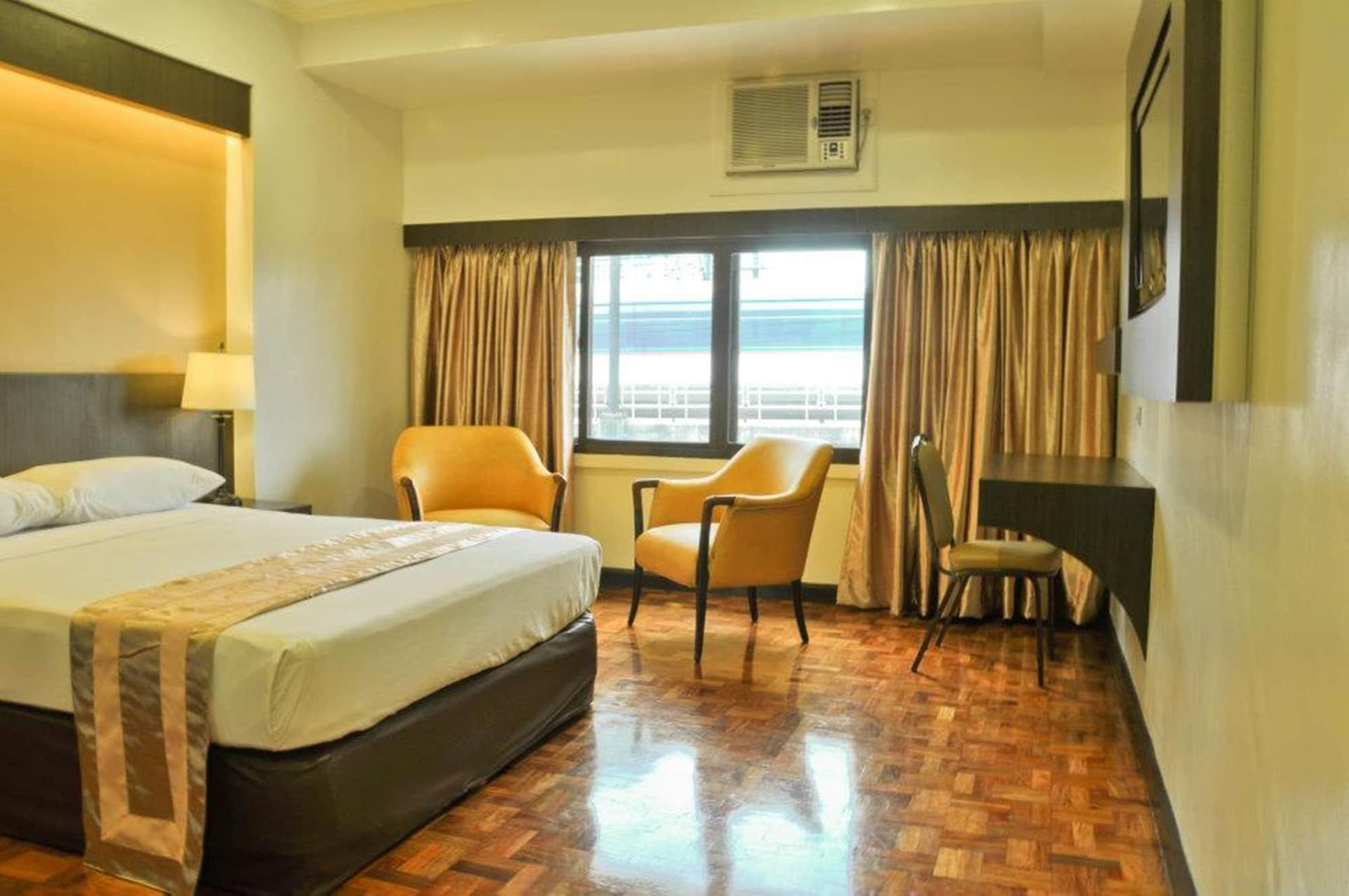 Richville Hotel Mandaluyong Kültér fotó