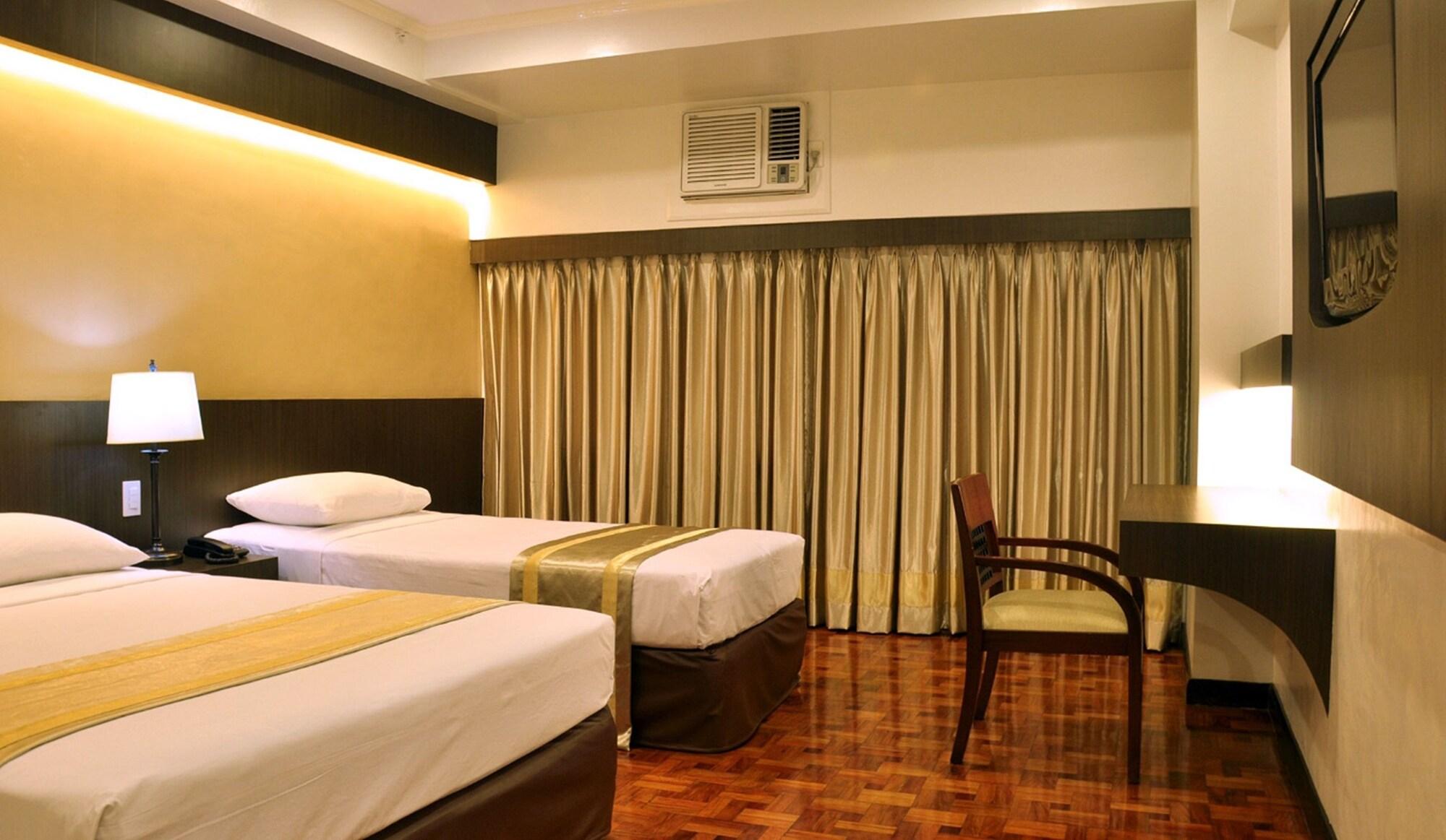 Richville Hotel Mandaluyong Kültér fotó