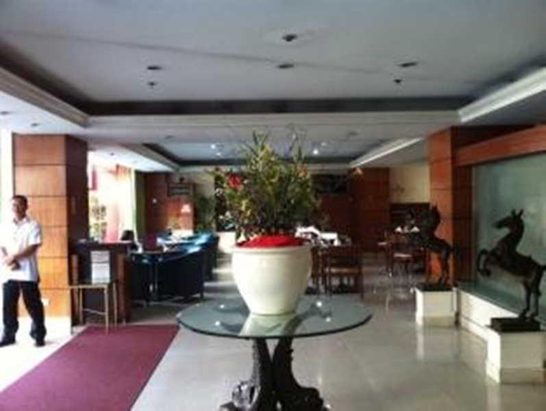 Richville Hotel Mandaluyong Kültér fotó