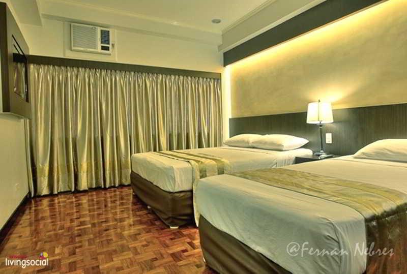 Richville Hotel Mandaluyong Kültér fotó