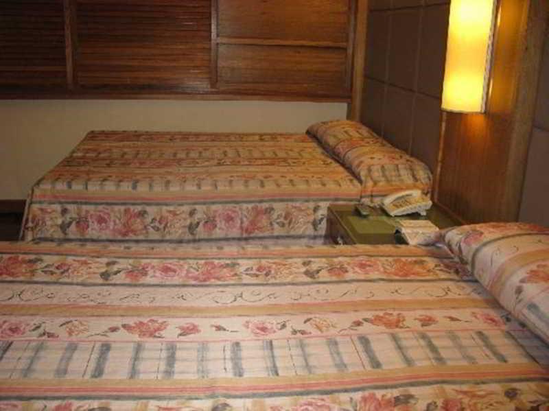 Richville Hotel Mandaluyong Kültér fotó
